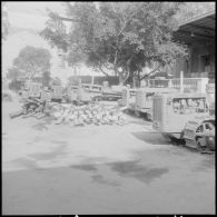 Oran. Ateliers et fonderies Célestin Ducros (AFCD). Stock de tracteurs.