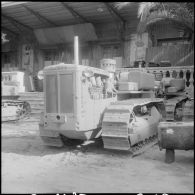 Oran. Ateliers et fonderies Célestin Ducros (AFCD). Tracteur Ducros diesel CD 65.