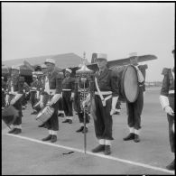 Maison Blanche. Cérémonie militaire à la base aérienne. Groupe Guyenne.