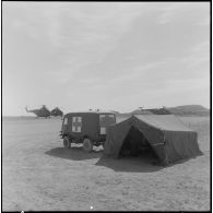 Algérie. 4e compagnie saharienne portée de légion (CSPL). Tente de l'infirmerie.