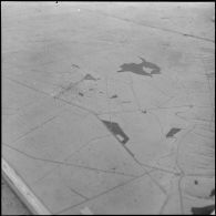 Algérie. Section opérationnelle technique aéroportée (SOTAP). Opération "Mangouste 13 Violette". Maquettes terminées.