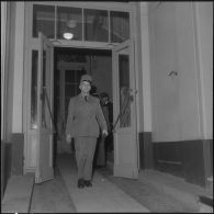 Alger. Départ du général Olié.