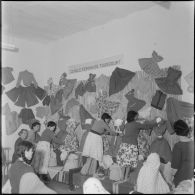 Touggourt. Centre féminin. Présentation des vêtements réalisés.