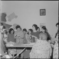 Touggourt. Centre féminin. Atelier couture.