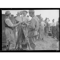 La Panne, Belgique, batterie demi fixe contre avions affectée à la défense de la résidence royale. [légende d'origine]