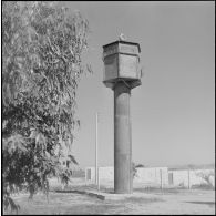 Saint-Lucien. 33e groupe mobile de sécurité (33e GMS). Mirador de surveillance.