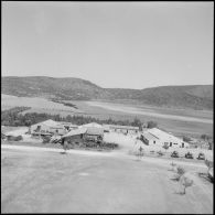 Vue aérienne de la ferme "Yerlès" où se trouve l'atelier régimentaire.