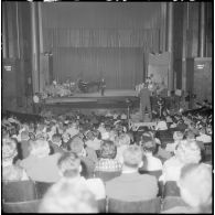 Vue d'ensemble de la salle avec les caméras.