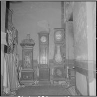 Horloges offertes par Lyautey, se trouvant dans la mosquée.<br>