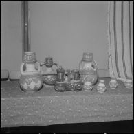 Poteries à la section administrative spécialisée (SAS) de Sidi Ali Bounab.