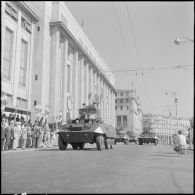 Un escadron auto-mitrailleuse.