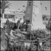 Prise d'armes par le Génie saharien à Port-aux-Poules.