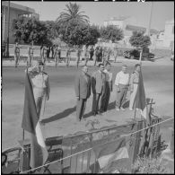 Prise d'armes par le Génie saharien à Port-aux-Poules.