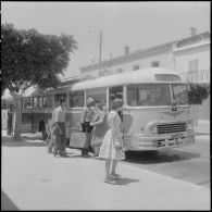 Les moyens de transport modernes dans le Bled.