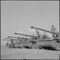 Vue générale des chars de bataille du 1er peloton.