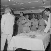 Départ du 30e dragon et du 3e groupe du 64e régiment d'artillerie.