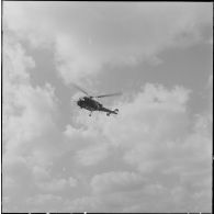 Brillante évolution de l'Alouette III.