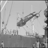 Embarquement de l'Alouette III.