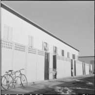 Centre de regroupement de Staouéli. Logements sociaux.