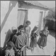 Section administrative spécialisée (SAS) d'Akourma. Dans une ruelle de Tirarmine.