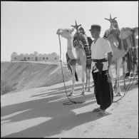 El Oued. Portrait du gendarme chef des méharistes.