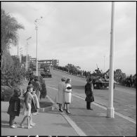 Alger. Cérémonie du 11 Novembre 1961. Défilé.