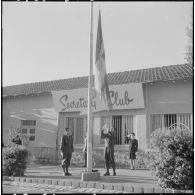Alger. Caserne d'Orléans. Prise d'armes.