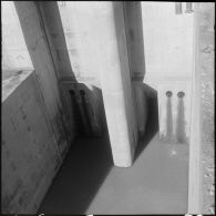 Barrage d'Erraguene. Arrivée des vannes.