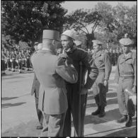 Cherchell. Visite de Raymond Triboulet. Remise de décoration.