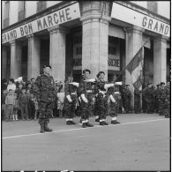 Bône. Cérémonie du 11 novembre 1961. Le 3e régiment de tirailleurs sénégalais (RTS).