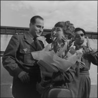 Alger. Départ du lieutenant Staehling, du maréchal des logis Botras et du maréchal des logis-chef madame Roussarie (ou Roussary).