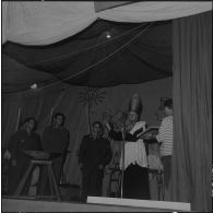 Algérie. Fête de la Saint Eloi. 428e compagnie de réparation divisionnaire (CRD). Spectacle.