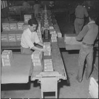 Alger. Usine de pâtes alimentaires Ferrero. Machine d'emballage.