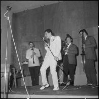 Beni Messous. Soirée du 9e régiment de zouaves (9e RZ). Formations et groupes de la musique.