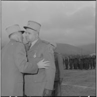 Section administrative spécialisée (SAS) d'Arba. Remise de décoration.