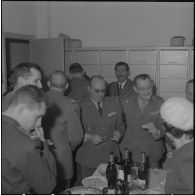 Section administrative spécialisée (SAS) d'Arba. Réception après la cérémonie de remise de décoration.