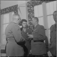 Boufarik. Prise d'armes et remise de décoration. Vin d'honneur et félicitations pour les décorés.