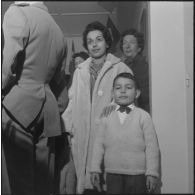 Boufarik. Prise d'armes et remise de décoration. Vin d'honneur et félicitations pour les décorés.