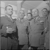 Boufarik. Prise d'armes et remise de décoration. Vin d'honneur et félicitations pour les décorés.