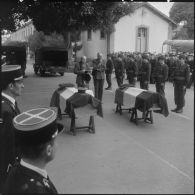 Alger. Hôpital Maillot. Obsèques de deux soldats. Eloge funèbre.
