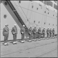 Alger. Départ des dernières troupes d'outre-mer stationnées en Algérie. La police municipale.