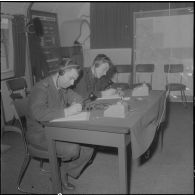 La Reghaïa. Salle opérationnelle des transmissions.