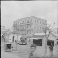 Oran. Grève générale à l'appel de l'Organisation armée secrète (OAS). Scène de rue.