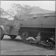 Oran. Grève générale à l'appel de l'Organisation armée secrète (OAS). Détail d'un véhicule half-track.