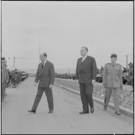 Rocher Noir. Cérémonie de passation des pouvoirs entre Jean Morin et Christian Fouchet.