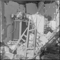 Alger. Plasticage des transformateurs de la caserne d'Orléans et des Tagarins. Dégâts matériels.