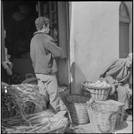Fondouk. Commerce de légumes.