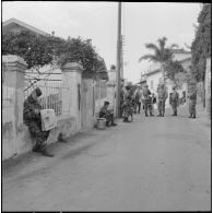 Alger. Bouclage du quartier des Tagarins et du Télemly par les gendarmes et le Régiment d'infanterie de marine (RIMa).
