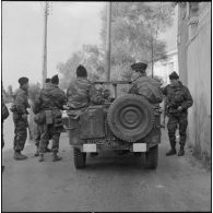 Alger. Bouclage du quartier des Tagarins et du Télemly par le Régiment d'infanterie de marine (RIMa).