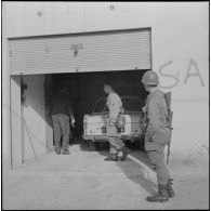 Alger. Bouclage du quartier des Tagarins et du Télemly par les gendarmes et le Régiment d'infanterie de marine (RIMa).